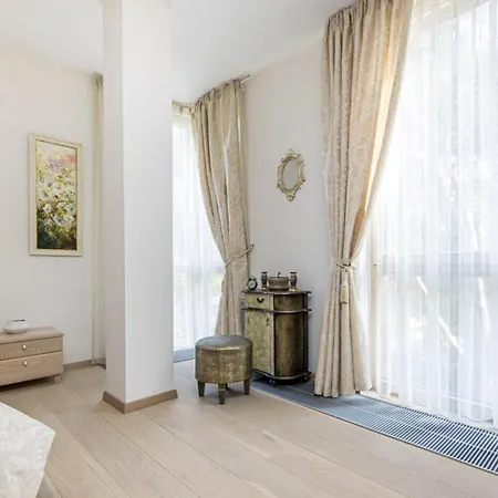 Birute Sunlight 2 Bedrooms