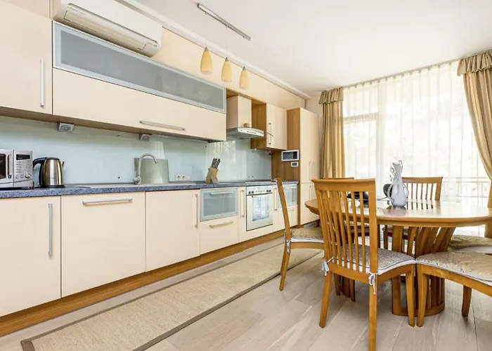 Birute Sunlight 2 Bedrooms דירה