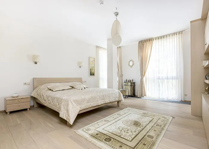 דירה Birute Sunlight 2 Bedrooms פלאנגה