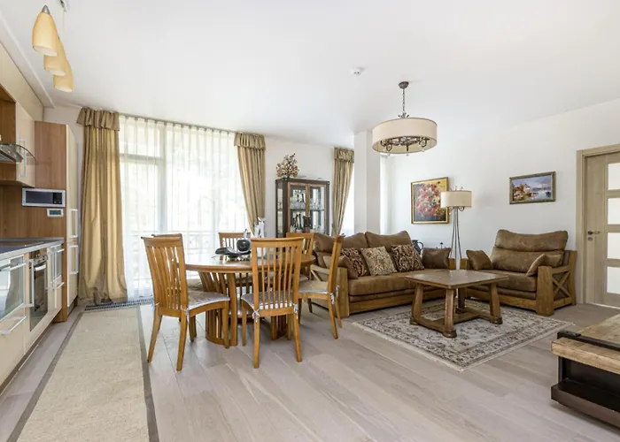Birute Sunlight 2 Bedrooms דירה *